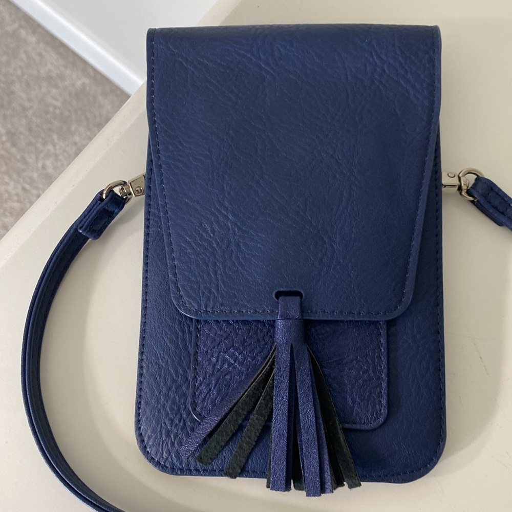 Cell phone/wallet bag. NWOT. Blue. Clip an belt loop